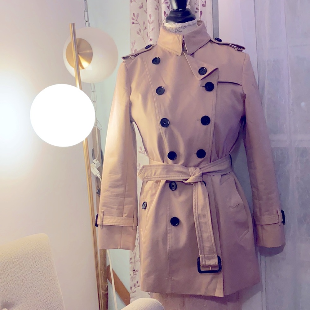 Burberry tench coat